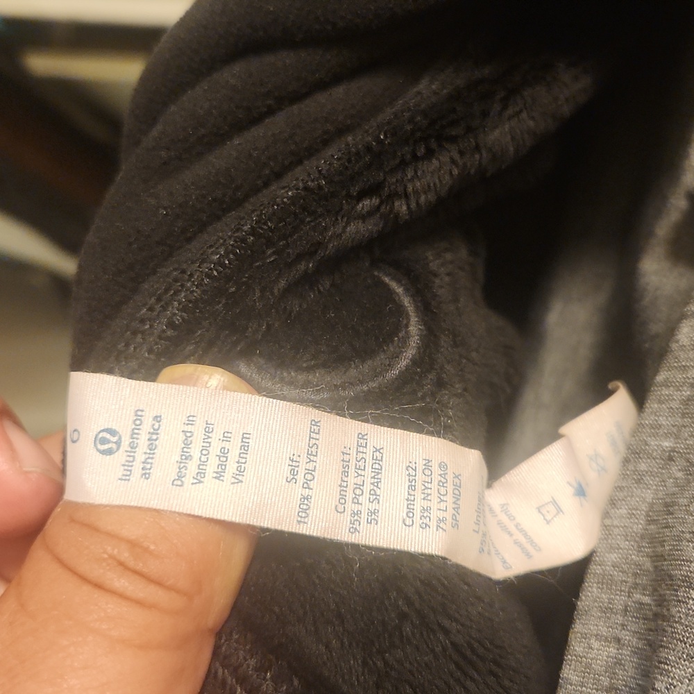 Lululemon sweeter - Picture 8 of 9